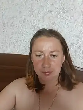 Snapshot of Karina2137 chatting on July 13, 2026, 11:02 am Karina2137 online show from July 13, 2026, 11:02 am