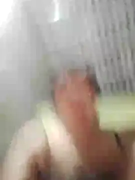 Snapshot of Moon_squirtt chatting on July 2, 2026, 1:06 pm Moon squirtt online show from July 2, 2026, 1:06 pm