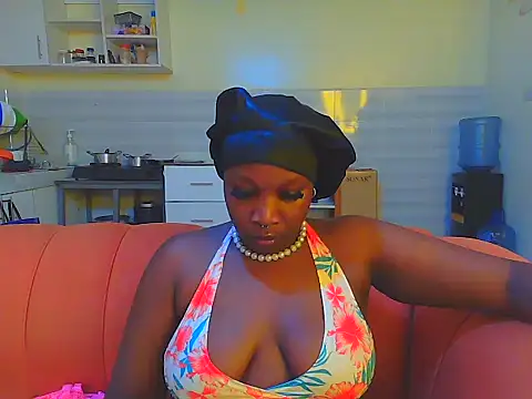 Snapshot of LolaAdriana chatting on July 4, 2026, 4:18 am LolaAdriana online show from July 4, 2026, 4:18 am