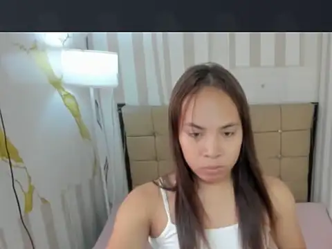EllieTan online show from June 27, 2026, 4:28 am