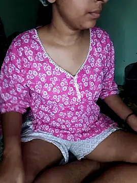 Snapshot of Vandana-11 chatting on July 2, 2026, 10:43 am Vandana-11 online show from July 2, 2026, 10:43 am