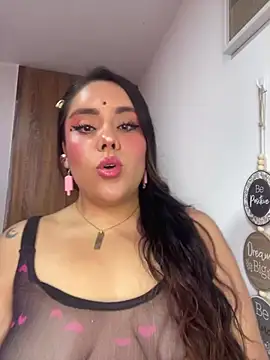 Snapshot of CamilJoness69 chatting on July 9, 2026, 1:37 pm CamilJoness69 online show from July 9, 2026, 1:37 pm