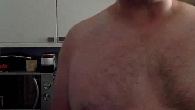 Snapshot of BritishRugbyDaddy chatting on July 6, 2026, 8:22 am BritishRugbyDaddy online show from July 6, 2026, 8:22 am