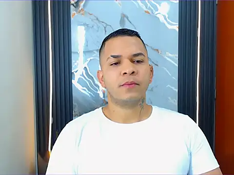 Snapshot of cristhian_gamboa chatting on July 10, 2026, 10:56 pm cristhian gamboa online show from July 10, 2026, 10:56 pm