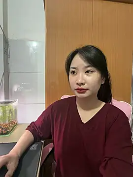 QuynhAnh68 online show from July 4, 2026, 2:40 am