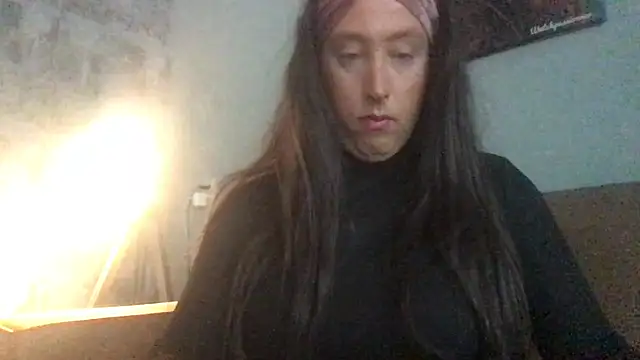 DaphneTS online show from June 28, 2026, 6:47 pm