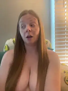 Snapshot of Scarlett_Hart1010 chatting on July 6, 2026, 1:02 am Scarlett Hart1010 online show from July 6, 2026, 1:02 am