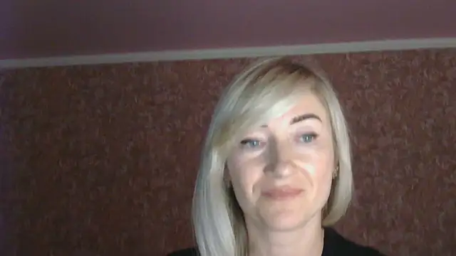 Snapshot of moonlightAnna chatting on July 8, 2026, 11:53 pm moonlightAnna online show from July 8, 2026, 11:53 pm