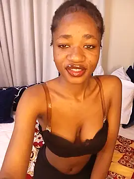 Snapshot of Amalia_NL chatting on July 4, 2026, 11:27 am Amalia NL online show from July 4, 2026, 11:27 am