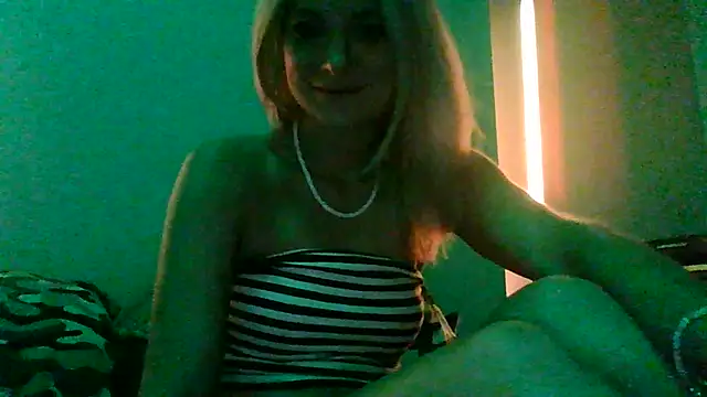 parislayd online show from July 1, 2026, 6:26 am