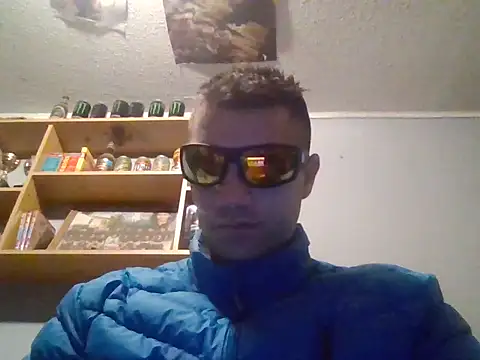 Snapshot of SOMBRERO_MAGICO chatting on July 1, 2026, 10:31 pm SOMBRERO MAGICO online show from July 1, 2026, 10:31 pm