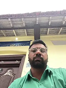 Snapshot of simbu35 chatting on July 1, 2026, 11:34 am simbu35 online show from July 1, 2026, 11:34 am