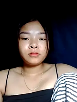 Snapshot of TH-milk chatting on August 1, 2026, 8:52 pm TH-milk online show from August 1, 2026, 8:52 pm