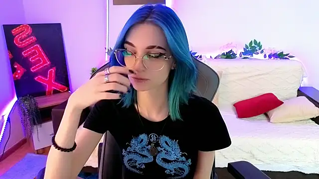 Snapshot of LilithMoon2 chatting on July 12, 2026, 6:26 am LilithMoon2 online show from July 12, 2026, 6:26 am