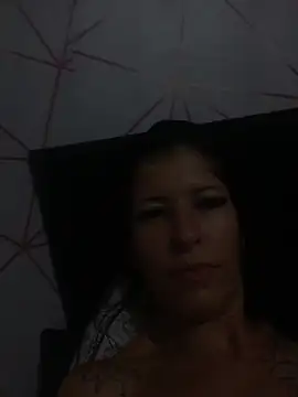 Snapshot of Zoelle411 chatting on July 1, 2026, 11:37 pm Zoelle411 online show from July 1, 2026, 11:37 pm