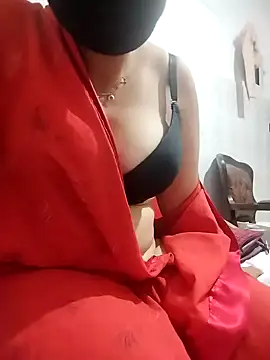 Snapshot of YourSchika chatting on July 6, 2026, 1:57 am YourSchika online show from July 6, 2026, 1:57 am