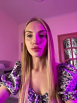 BellaSwan- online show from July 6, 2026, 7:16 am