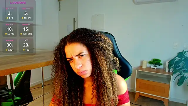 Gina Glam online show from July 27, 2026, 11:17 am