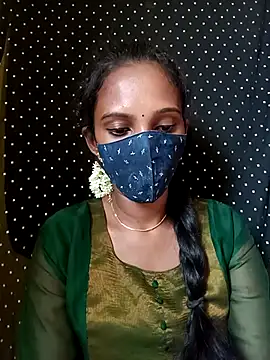 Snapshot of Tamil_Soloqueen_001 chatting on July 10, 2026, 5:12 am Tamil Soloqueen 001 online show from July 10, 2026, 5:12 am
