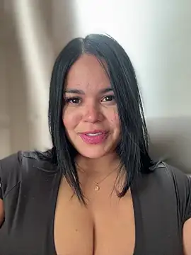 AliceStarshine online show from April 5, 2026, 4:48 pm