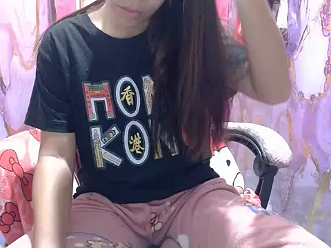 Urhot sexy yassy online show from July 14, 2026, 1:08 am