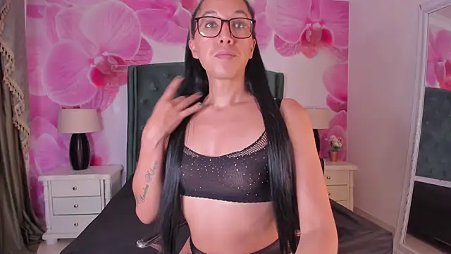 Snapshot of ISABELLA_STARR chatting on July 8, 2026, 7:29 pm ISABELLA STARR online show from July 8, 2026, 7:29 pm