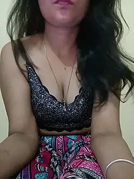hot-Ishita online show from July 17, 2026, 2:24 pm