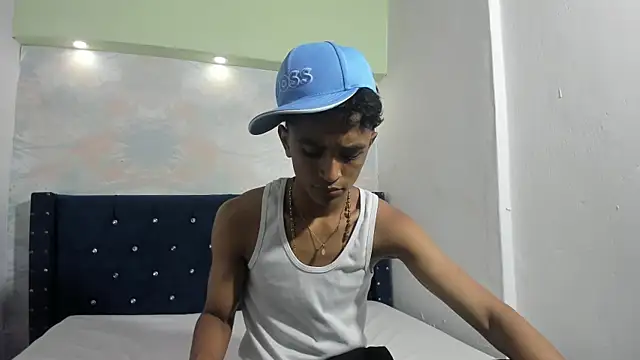 Snapshot of sebastian_torress chatting on July 8, 2026, 7:51 pm sebastian torress online show from July 8, 2026, 7:51 pm