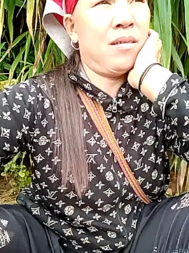 Snapshot of Meimei_Lucky chatting on July 9, 2026, 2:37 am Meimei Lucky online show from July 9, 2026, 2:37 am