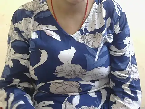 Snapshot of Phool_kumari chatting on July 9, 2026, 5:11 am Phool kumari online show from July 9, 2026, 5:11 am