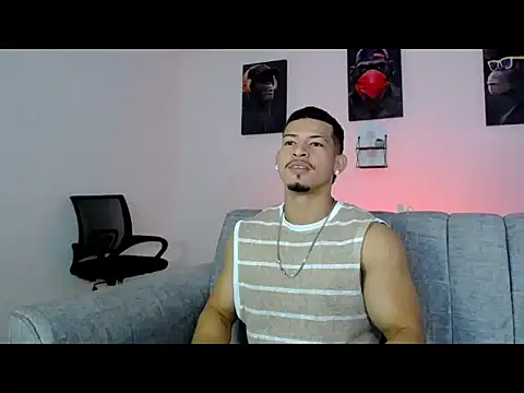 Snapshot of Ethan_rodgers01 chatting on July 13, 2026, 2:20 pm Ethan rodgers01 online show from July 13, 2026, 2:20 pm
