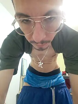 Snapshot of Andy_Blakee chatting on July 12, 2026, 12:34 am Andy Blakee online show from July 12, 2026, 12:34 am