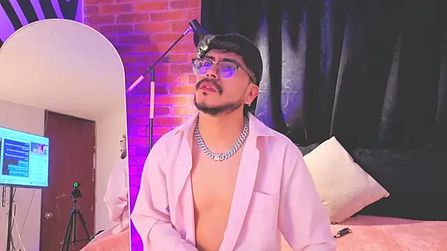Zayn Bellmont online show from July 15, 2026, 11:59 am