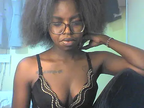 Snapshot of Ebonymuse chatting on July 15, 2026, 8:58 pm Ebonymuse online show from July 15, 2026, 8:58 pm