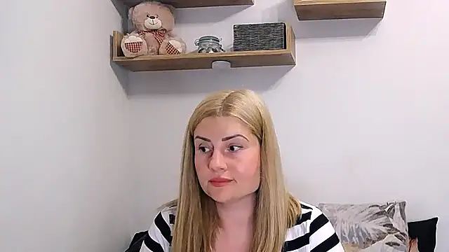Snapshot of alisenties chatting on July 12, 2026, 3:14 pm alisenties online show from July 12, 2026, 3:14 pm