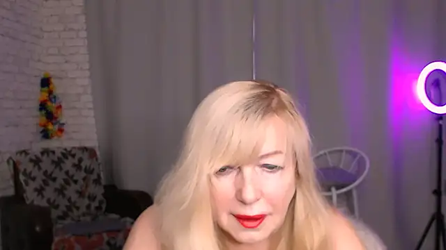 Samantha Si online show from December 7, 2024, 8:11 am