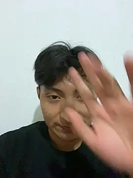 Snapshot of HailVega chatting on July 15, 2026, 7:24 am HailVega online show from July 15, 2026, 7:24 am