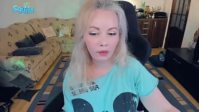 Snapshot of WhitneyLynn chatting on March 14, 2025, 11:22 pm WhitneyLynn online show from March 14, 2025, 11:22 pm