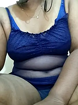 Snapshot of mallugrl_u chatting on July 21, 2026, 7:16 pm mallugrl u online show from July 21, 2026, 7:16 pm