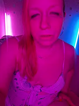 XxMs StarzxX online show from June 16, 2026, 2:14 am