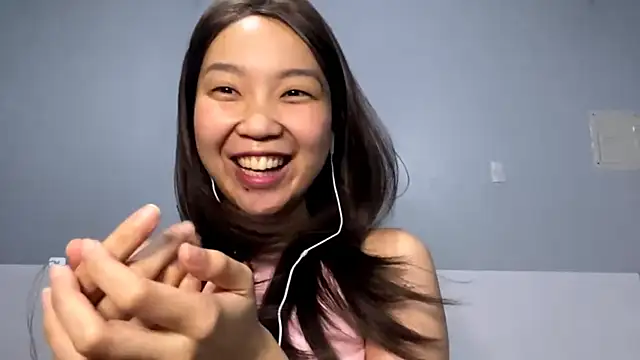 Snapshot of KassandraBrentz chatting on July 19, 2026, 10:30 am KassandraBrentz online show from July 19, 2026, 10:30 am