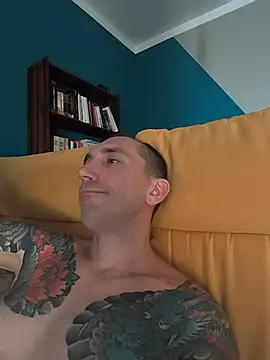 Snapshot of Leo_Irezumi chatting on August 2, 2026, 5:00 pm Leo Irezumi online show from August 2, 2026, 5:00 pm