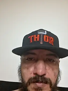 Snapshot of Alpha_wolf35 chatting on July 21, 2026, 4:59 am Alpha wolf35 online show from July 21, 2026, 4:59 am