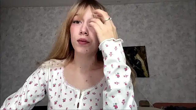 Snapshot of AriaFlyFerrari chatting on July 22, 2026, 7:00 am AriaFlyFerrari online show from July 22, 2026, 7:00 am