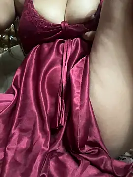 Snapshot of lusty_bhabh chatting on July 27, 2026, 5:09 pm lusty bhabh online show from July 27, 2026, 5:09 pm