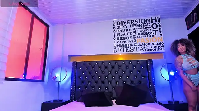 riri brunnete online show from February 7, 2025, 2:04 pm