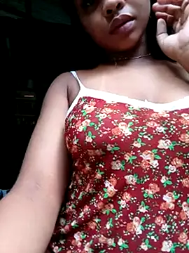 Snapshot of _lulu19 chatting on July 31, 2026, 5:56 pm lulu19 online show from July 31, 2026, 5:56 pm