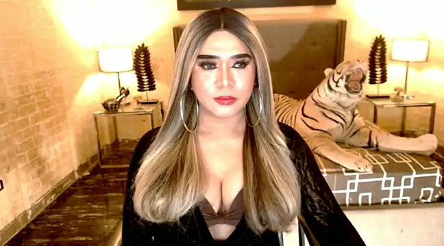 Snapshot of BigCumHuntersxx chatting on January 24, 2025, 4:28 pm BigCumHuntersxx online show from January 24, 2025, 4:28 pm