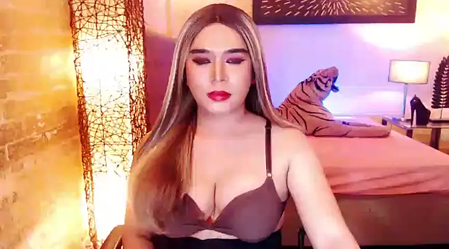 Snapshot of BigCumHuntersxx chatting on March 17, 2025, 5:49 pm BigCumHuntersxx online show from March 17, 2025, 5:49 pm