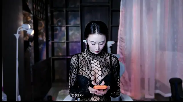 Lucky  Yuner online show from July 28, 2026, 7:48 am